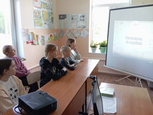 Правила безопасного поведения на водоёмах во время летних каникул..